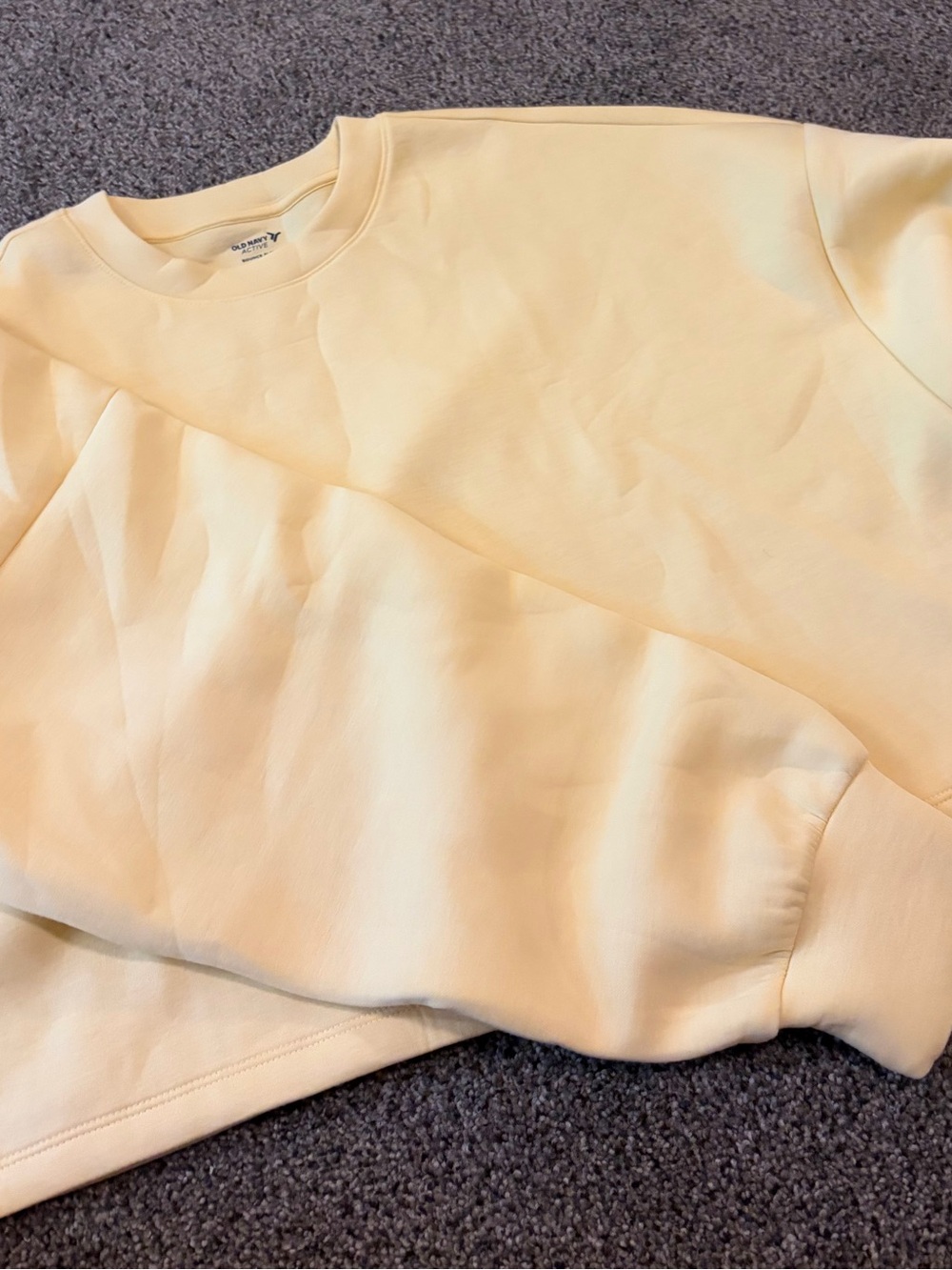 Old Navy Crewneck Crewneck in Butter Yellow